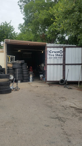 Cruz tire shop