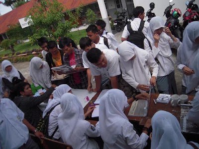 Photos of SMA Negeri 10 Padang