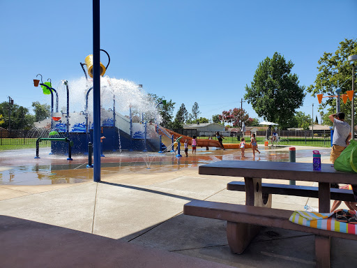 White Rock Neighborhood Splash Park - Thumbnail