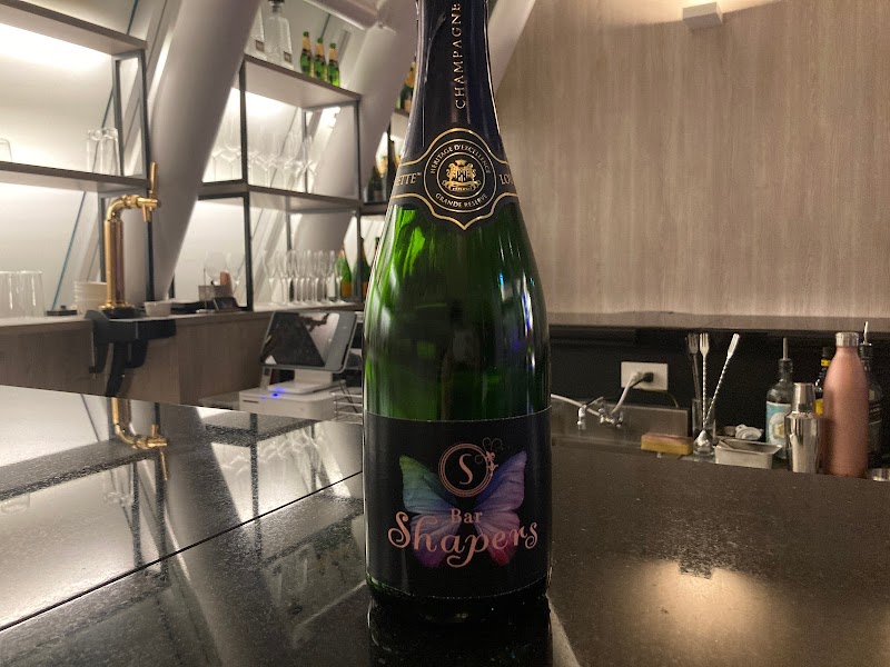 Bar Shapers 新宿西口店