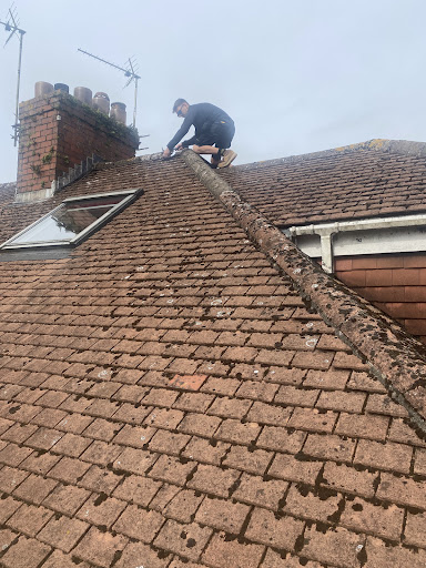 D Saunders Roofing & Building - Swansea - Thumbnail