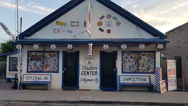 Deluxe Inn