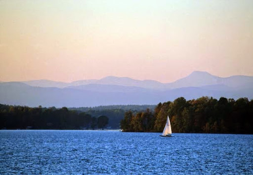 Lake Keowee Real Estate Gallery - United States