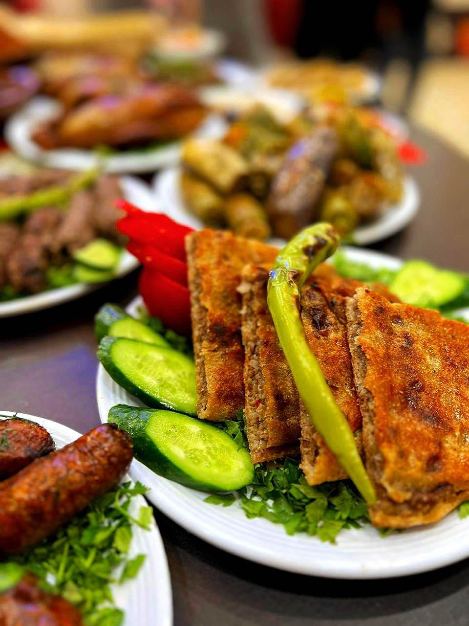 مطعم الأرياف المصرية لاشهي الأكلات المصرية كشري حمام محاشي - صورة 4