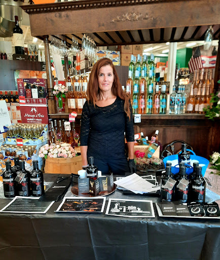 Bourbon Street Wine & Spirits Clinton - Thumbnail