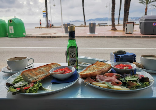 Café Mira Luna - Thumbnail