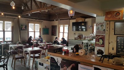 Photos of Ser&uuml;ven Kitap&Cafe