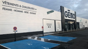 Photo n°4 de GEMO PAU - LESCAR Chaussures et Vêtements à Lescar (Magasin de vêtements pour femmes)