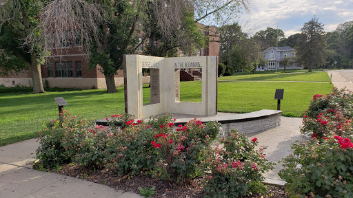 George Leslie Stout Memorial