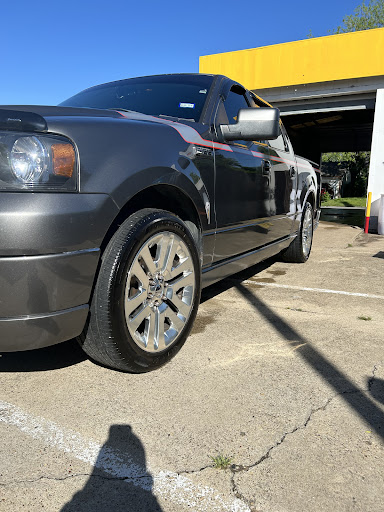 Gonzalez Hand Car Wash - Thumbnail