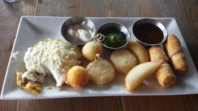 Artisan Kitchen & Bar