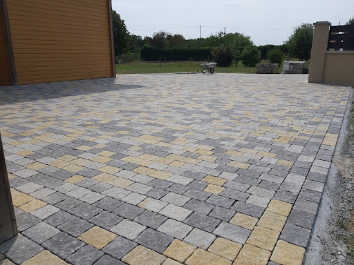 Photo de CT Garden - Paysagiste à Vézeronce (38510)