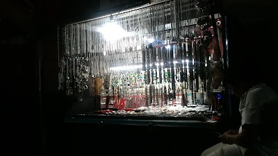 Photos of ASESORIES BESI PUTIH