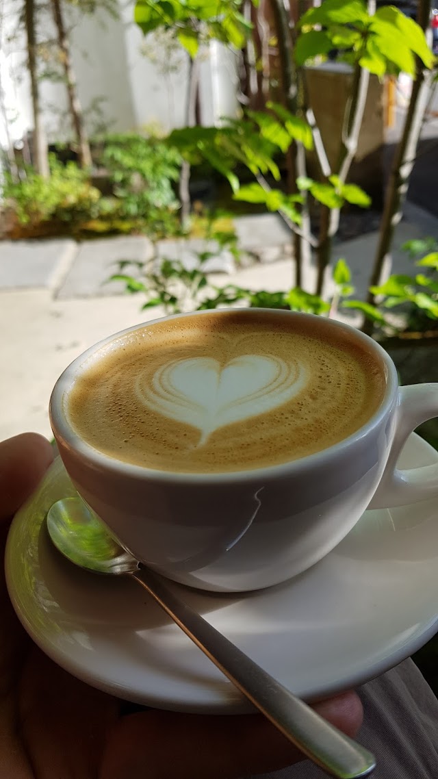 Weekenders Coffee 富小路