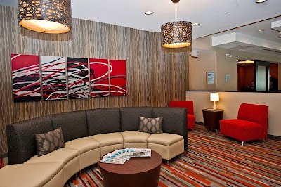 Photos of Holiday Inn Express & Suites Columbus Easton