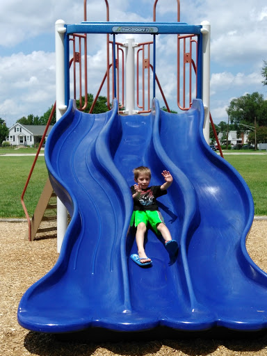 Gray Manor Park - Thumbnail