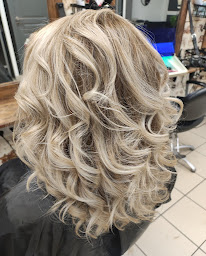 Photo n°2 de Inventifs à Verneuil-en-Halatte (Salon de coiffure)