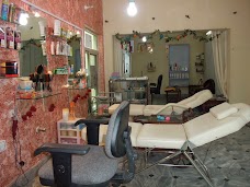 Beauty Beats Salon & Institute (Female) faisalabad