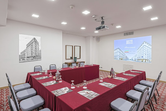 Bettoja Hotel Mediterraneo by null