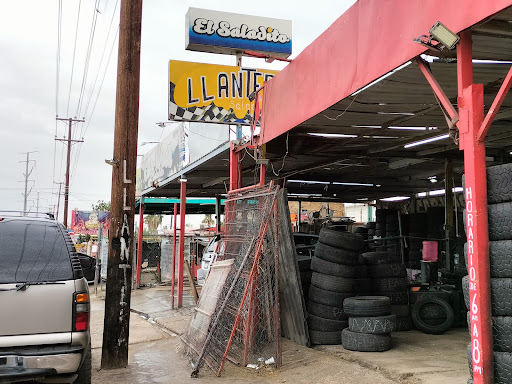 Llantera y Car-Wash El Saladito - Thumbnail