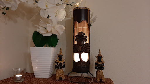 Tina Traditionelle Thai Massage & Schmerzbefreiung - Thumbnail