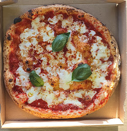 Photo n°10 de L'authentiQ Food truck Bessancourt à Bessancourt (Pizzas à emporter)