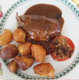 Photo n°8 de Restaurant Auberge du Petit Moulin à Le Ferré (Bar)