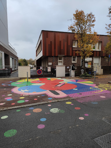 Public Elementary School Henri Barbusse - Thumbnail