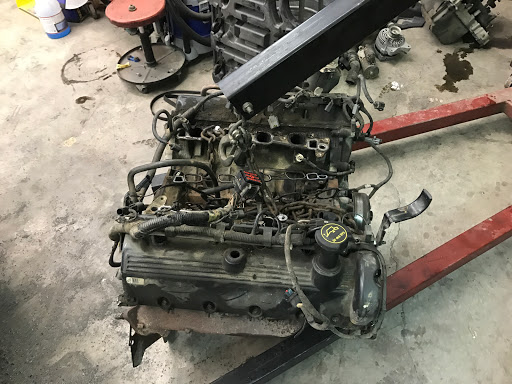 Universal Auto Repair - Thumbnail