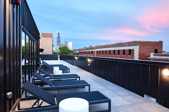 West End Club by null