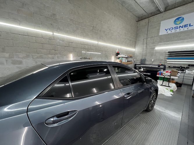 Car Wash Miami & Mobile car detailing near me Yosnel Exotic