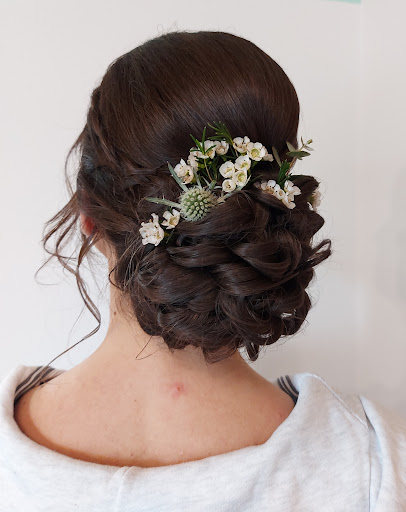 Sandra Dollinger Brautstyling