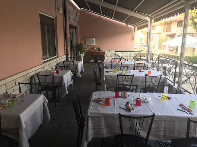 Marrecreo Pizzeria e Rosticceria Napoletana