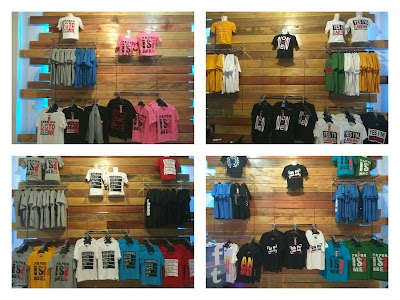 Photos of Noken Clothing