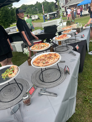 Mella's Wood-Fired Pizza - Thumbnail