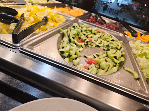 Lin's Grand Buffet - Visual