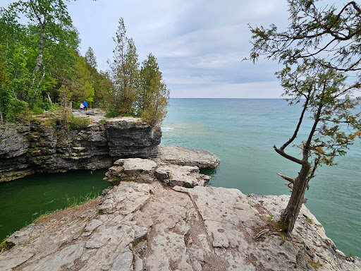 Cave Point County Park