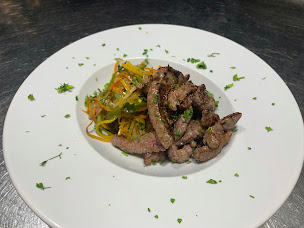 Photo n°22 de Le Goût des Hôtes à Pusignan (Restaurant français)