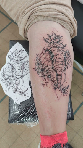 Numéro de téléphone de Wolftattoo