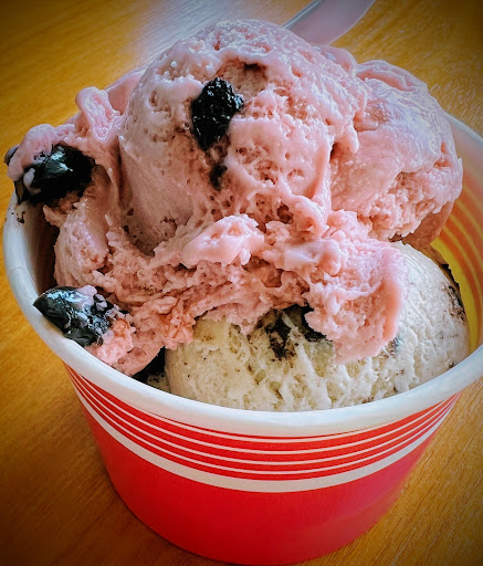 Silver Spoon Ice Cream & Sweets - Wildwood - Thumbnail