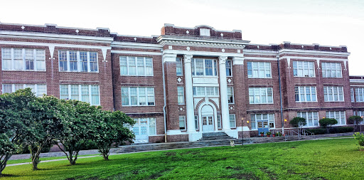 Schooldays Apartments - Thumbnail