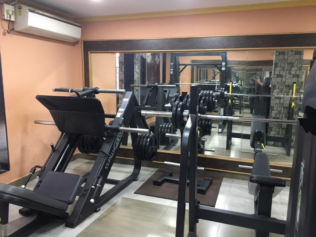 Dhal S Pro Fitness Gym
