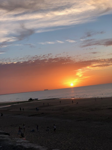 Photo de CABOURG JET - Scooter des mers, bouée tractée, flyboard à Cabourg (14390)
