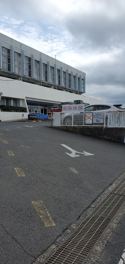 直方体育館第二駐車場