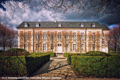 KIC Immobilien | Immobilienmakler Bergisch Gladbach