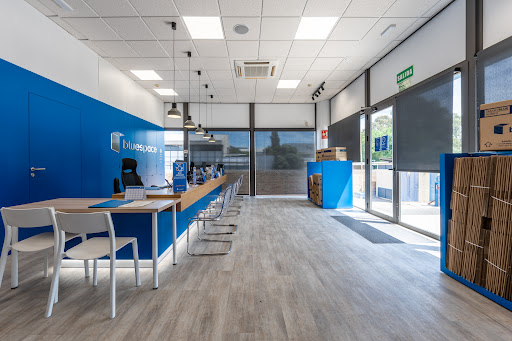 Bluespace Kansas City Gallery - Spain