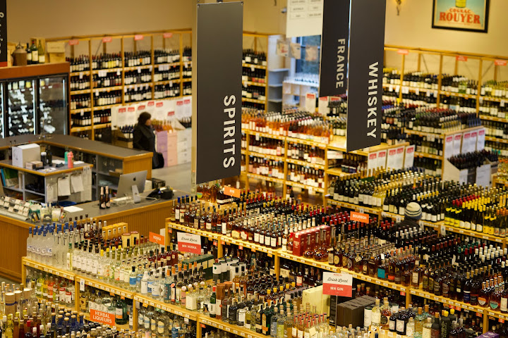 France 44 Wines & Spirits by null