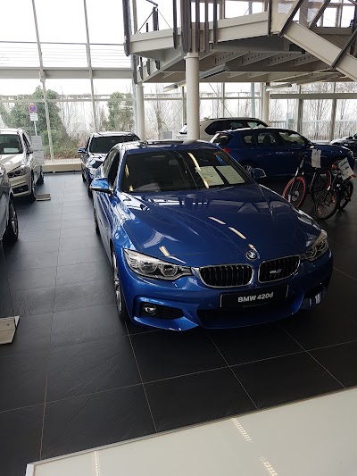 Photos of BMW Autohaus Ehrl GmbH Dessau