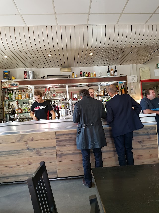 La Maison Carrée Hôtel Restaurant Pizzeria