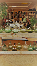 Photo n°21 de Jaja Broc à Rieupeyroux (Boutique d'objets à collectionner)